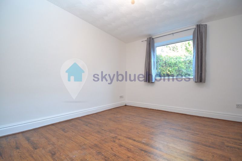 6 Saffron Road, Wigston photo 4
