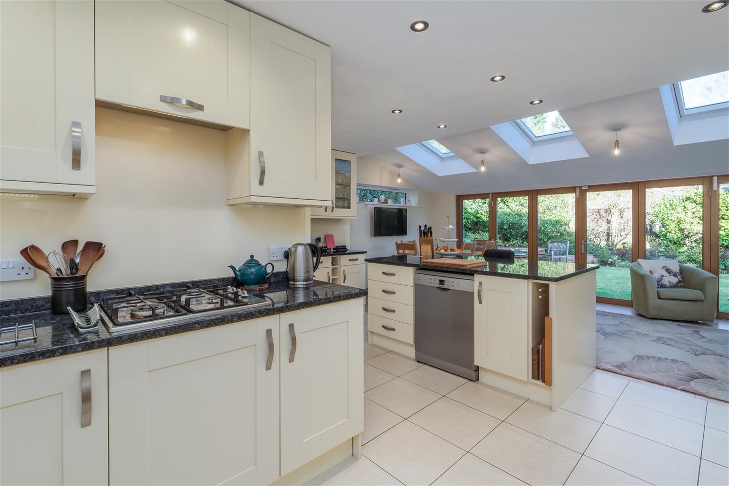 Photos of Castlegate, Prestbury, Macclesfield SK10 66646101