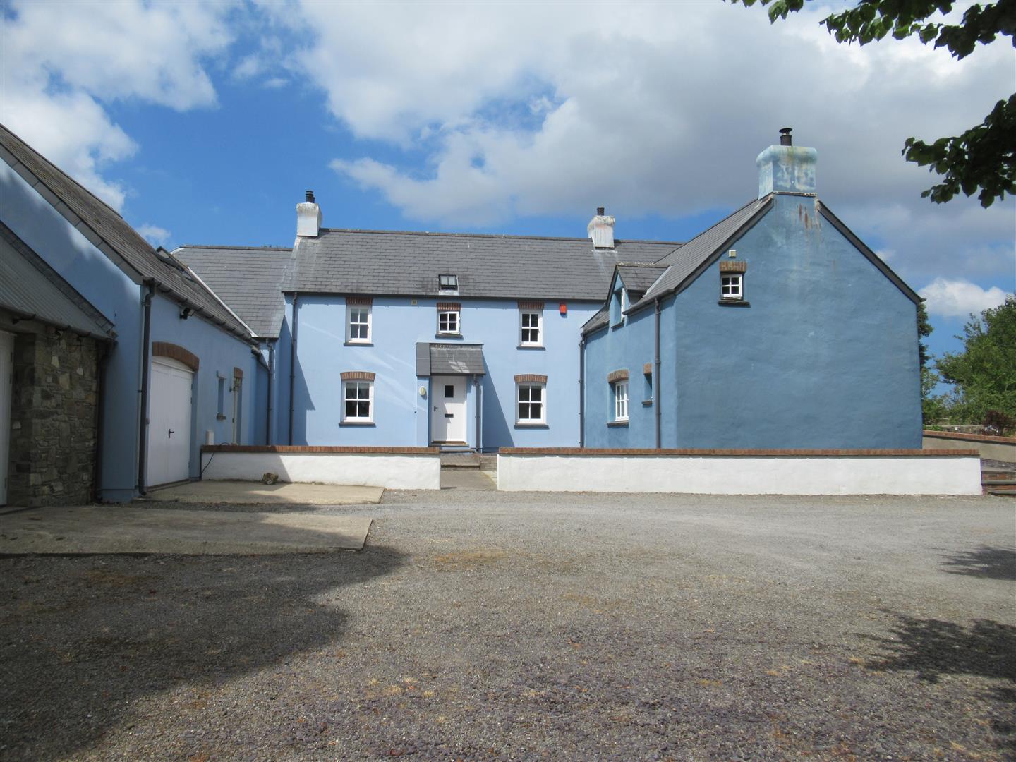 Photos of Ysguborwen, (Nr Newport), Felindre Farchog, Crymych