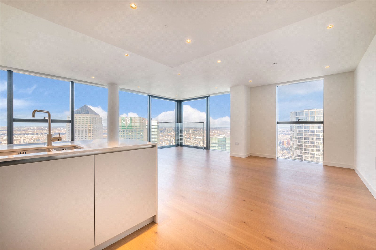 3 bedroom flat for sale 0