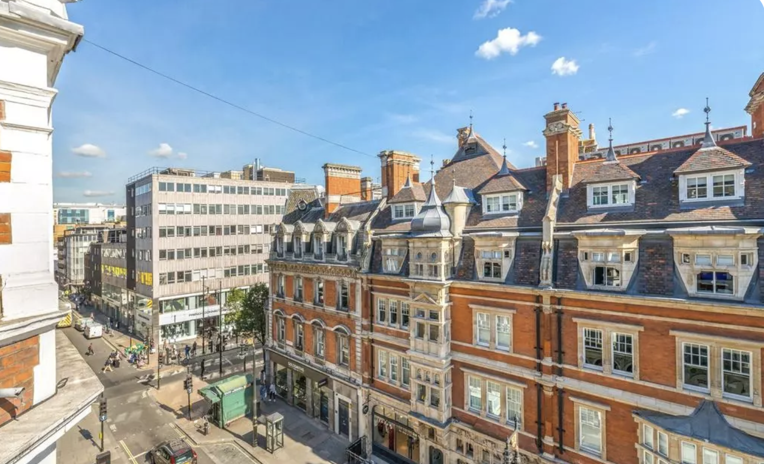 3 bedroom flat for sale in London
