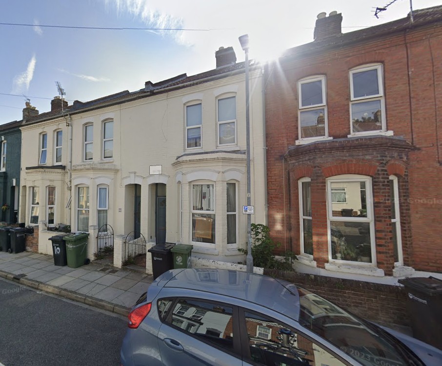 8, Southsea photo 2