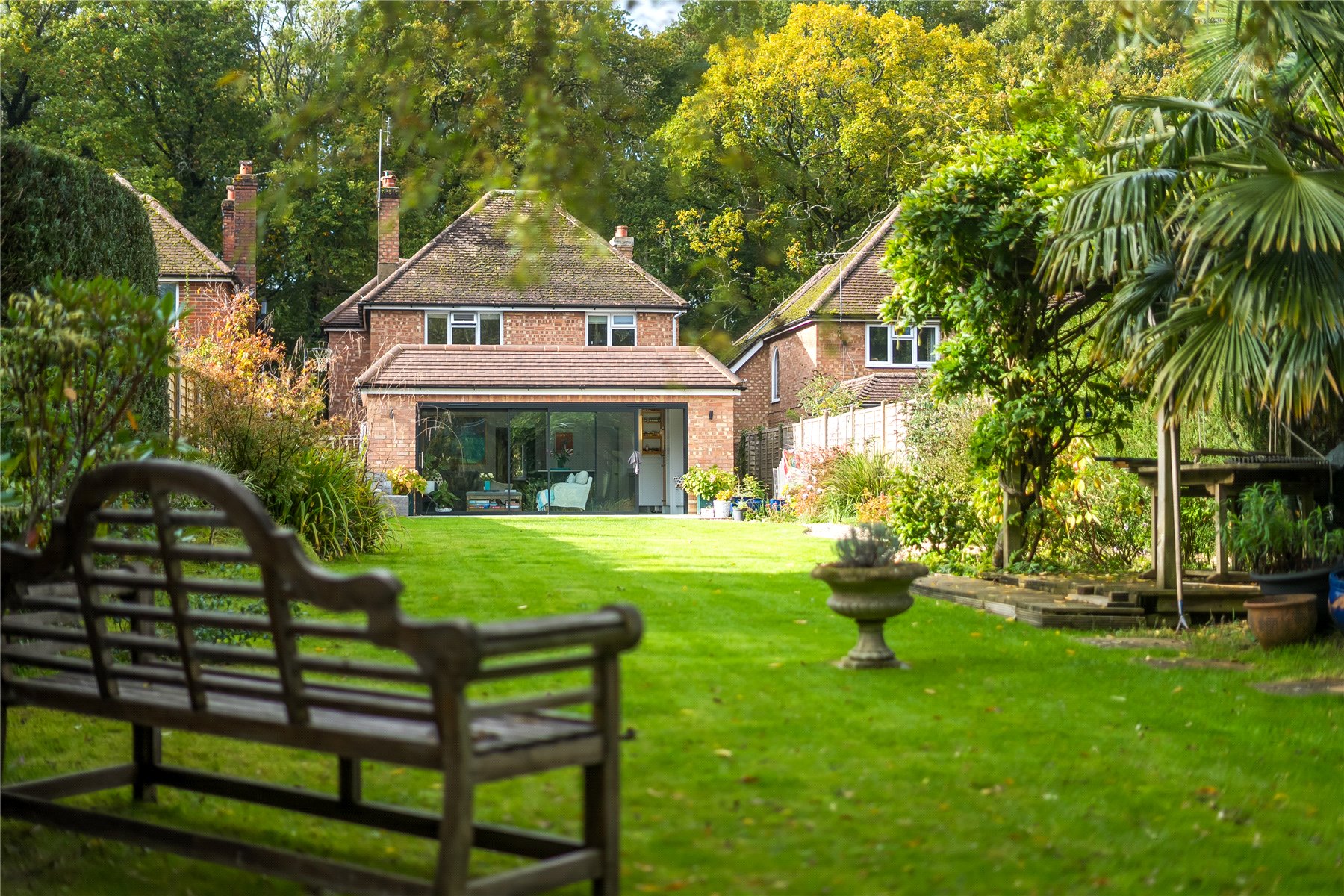 Best Coastal Towns to Buy Property in the UK