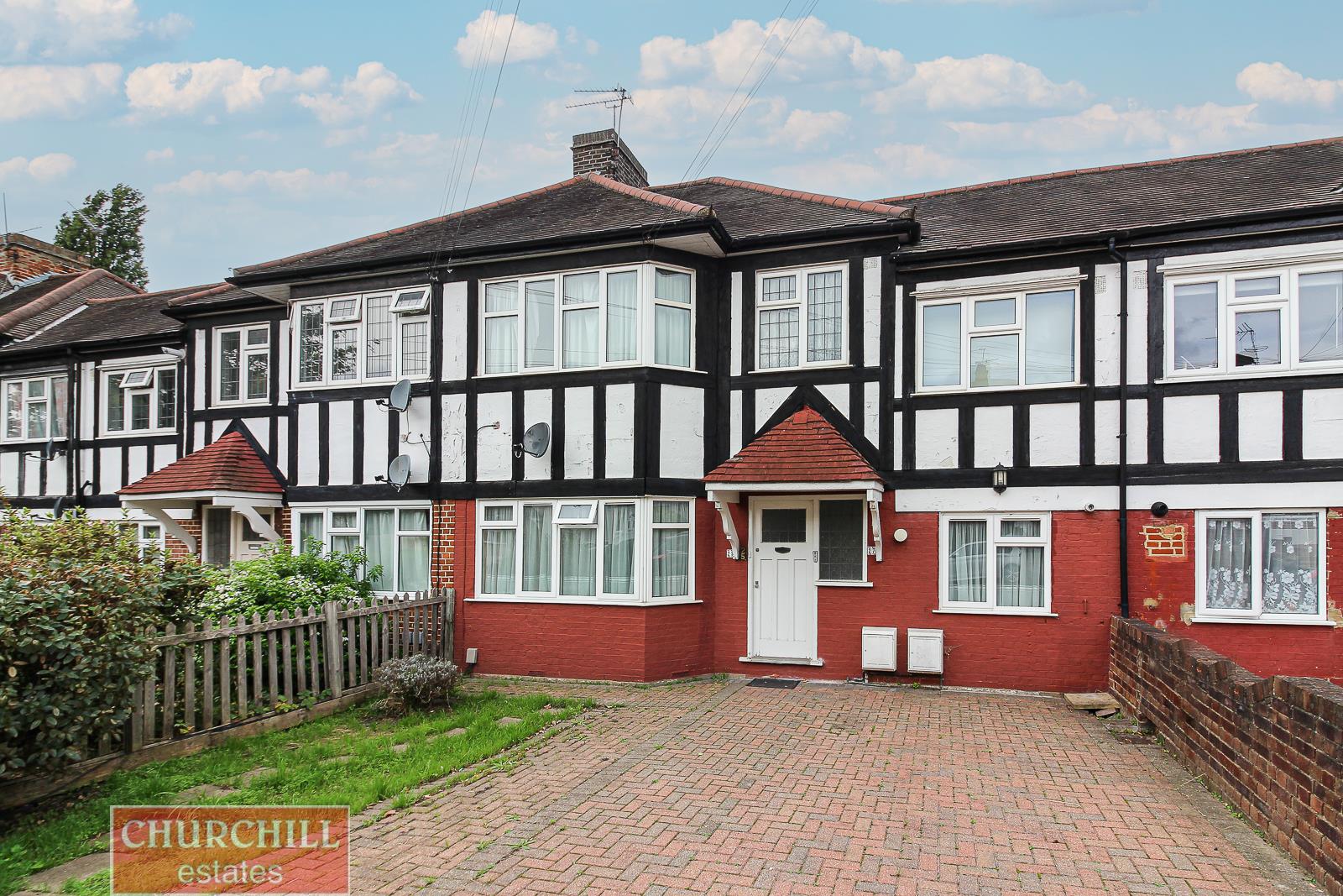 2-bed flat on 27, Westview Drive, Woodford Green, £1,500/mo