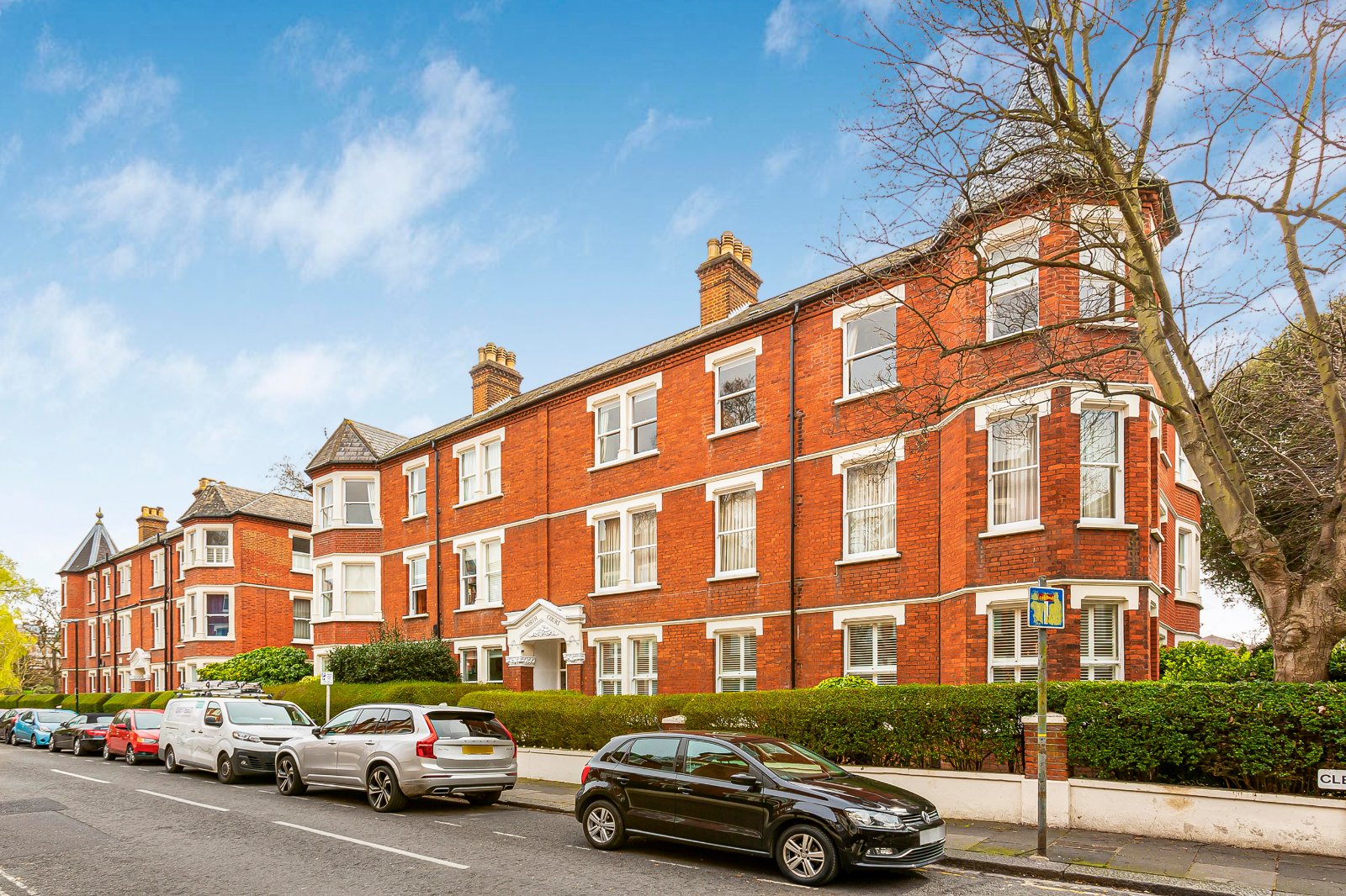 6 North Court,, Clevedon Road, Twickenham photo 2