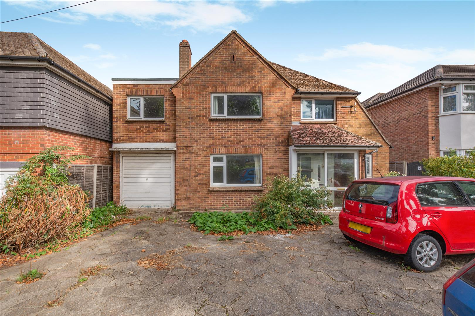 4 bed detached house for sale