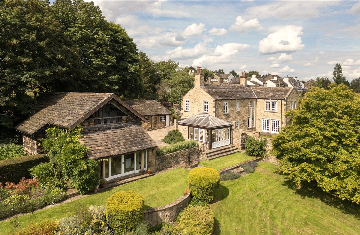 8 bedroom detached house for sale