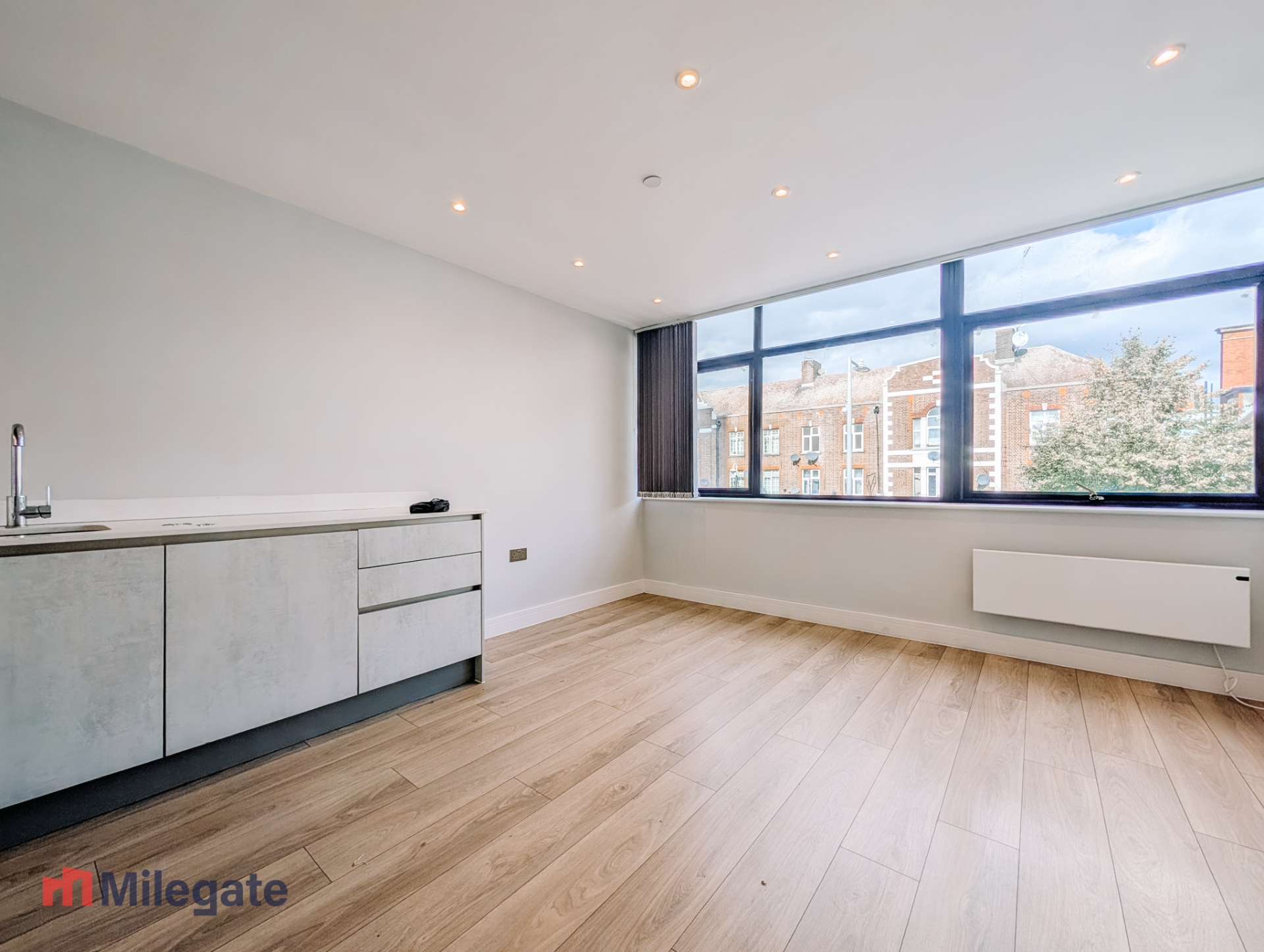 Flat 2 31-33, College Road, Greater London photo 5
