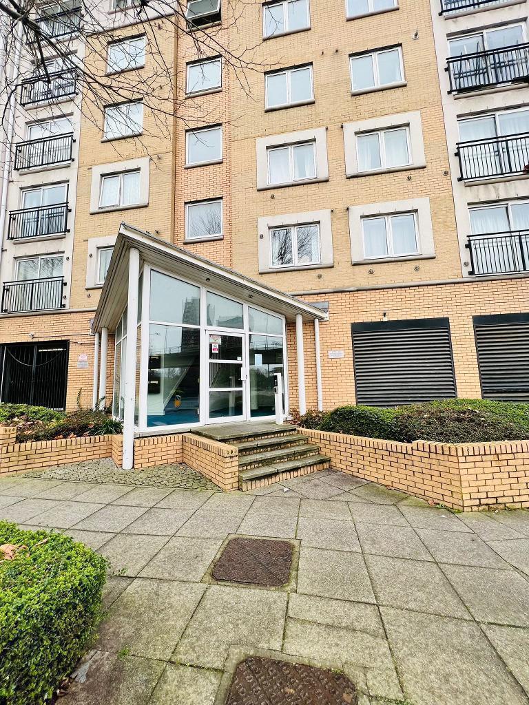 10, Settlers Court, East India Quays, Canary Wharf photo 3
