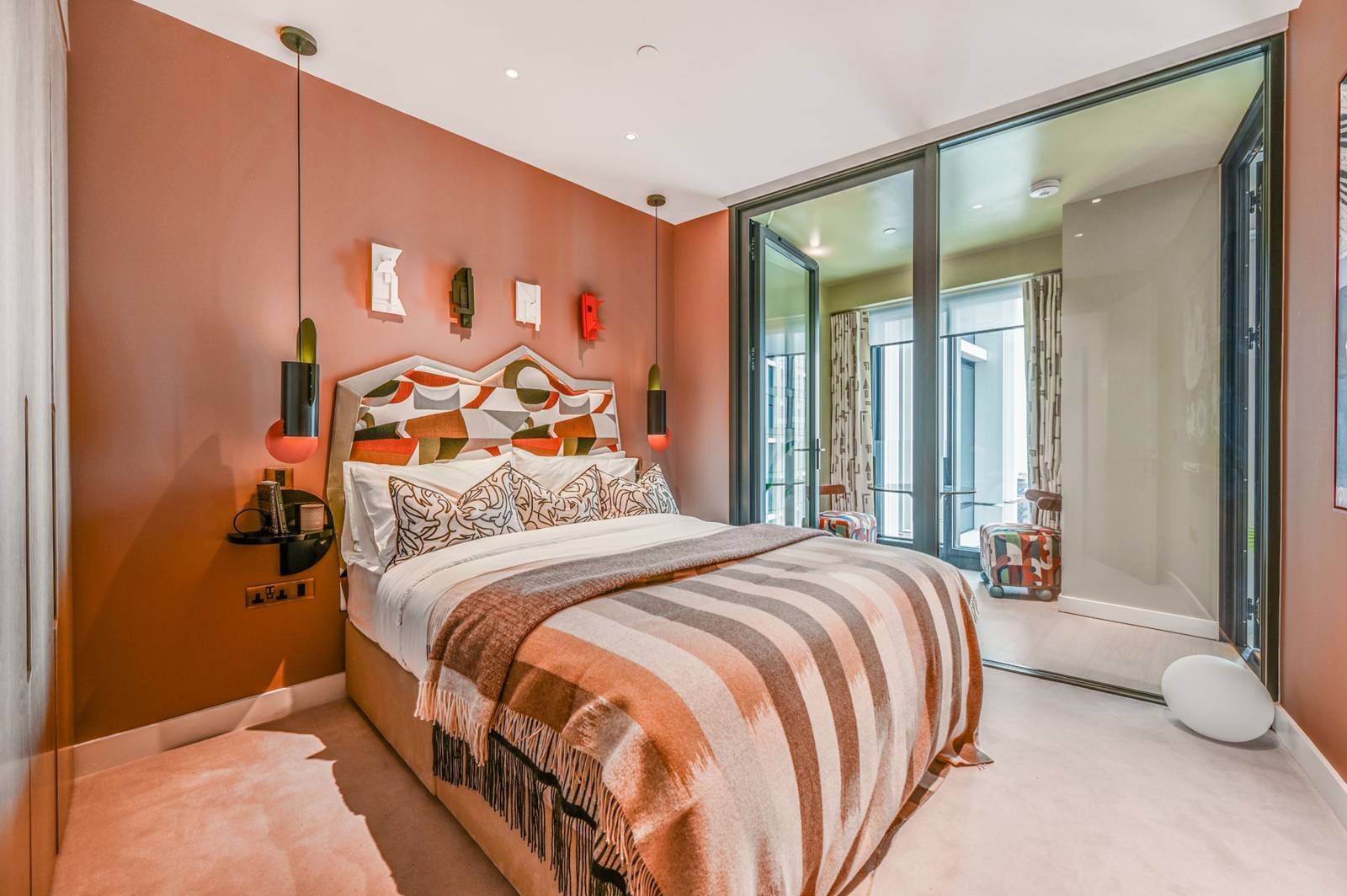 3 bedroom flat for sale