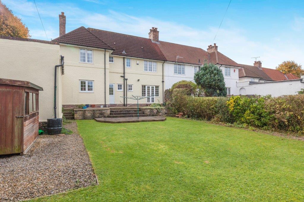 3 Bedrooms Semi-detached house for sale in Southmead Road, Westbury-On-Trym, Bristol BS10