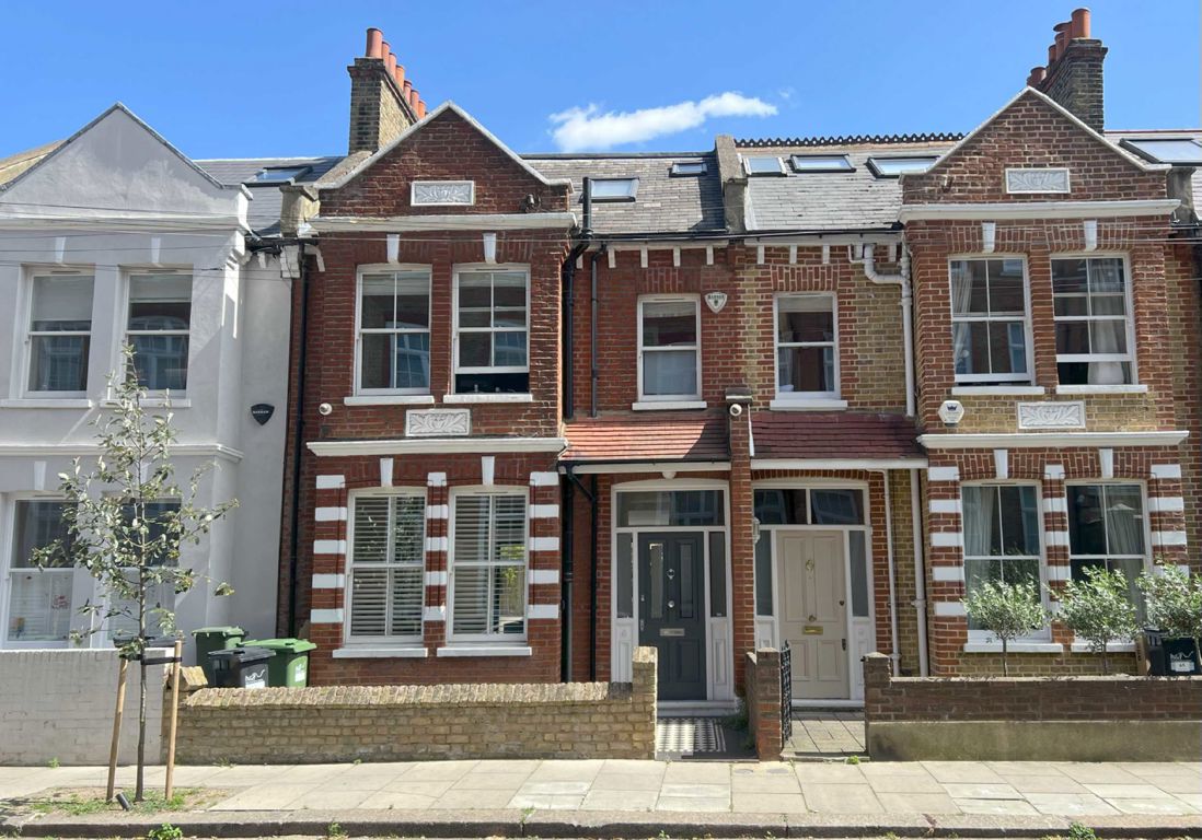 4 bedroom property for sale 0