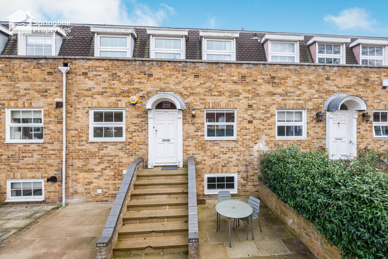 4 bedroom terraced house for sale 0