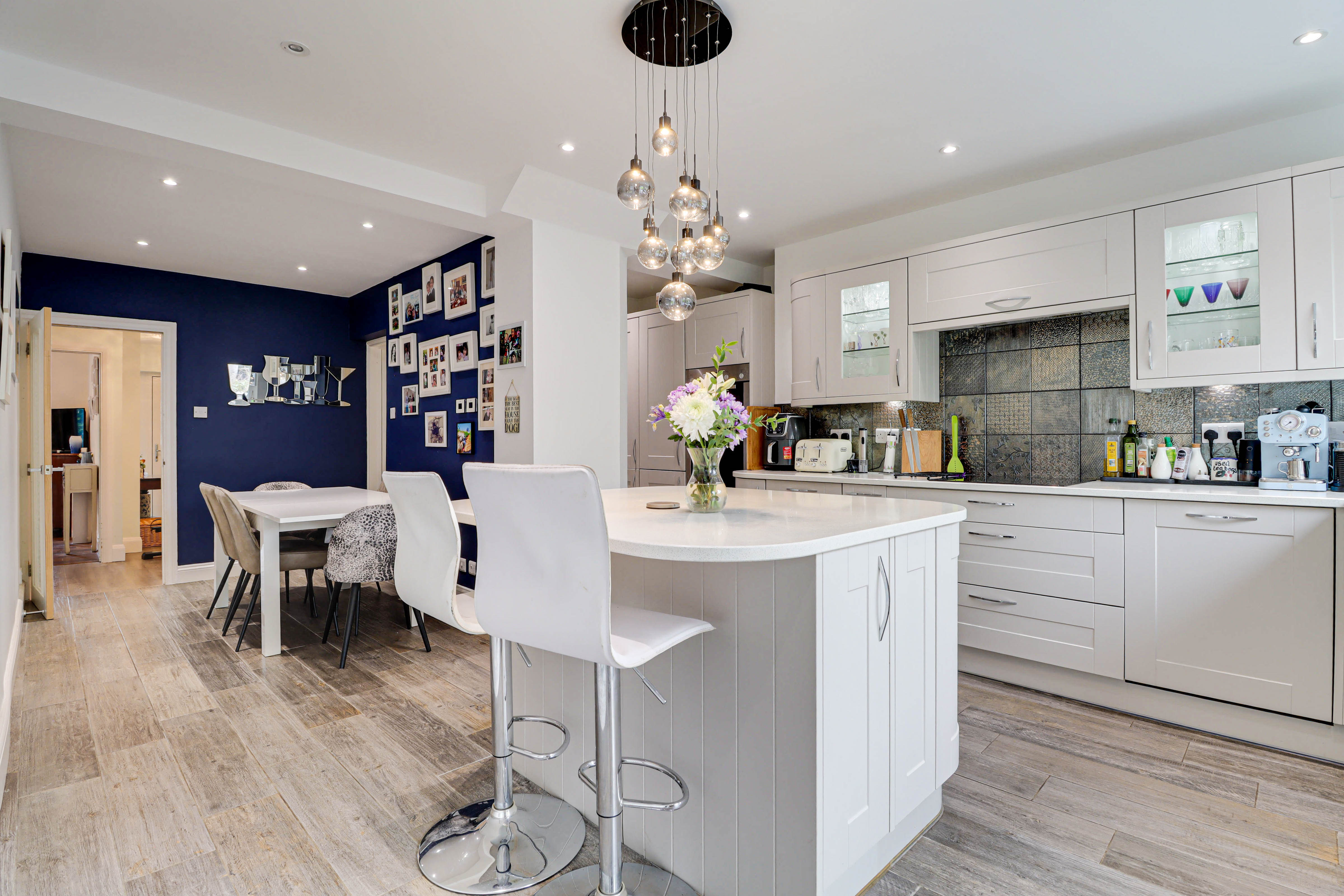 4 bedroom detached house for sale 0