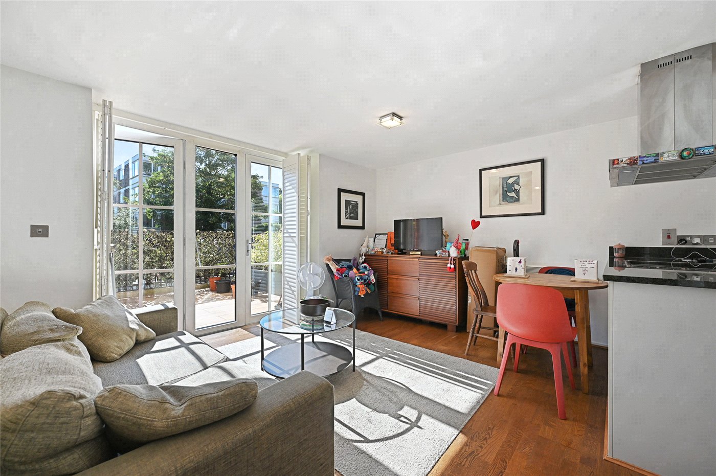 7, Bazalgette Court, Great West Road photo 4