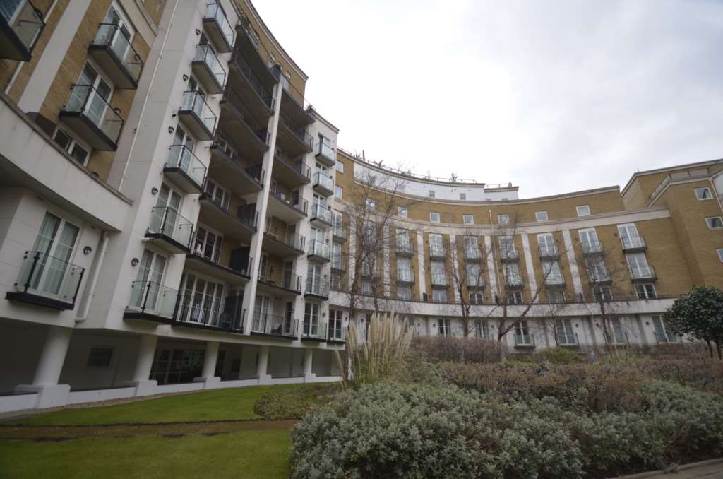 2 bedroom flat for sale 0