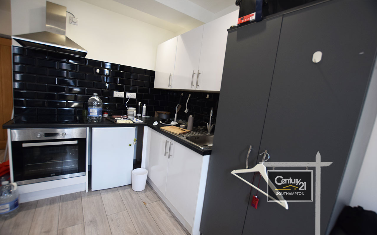 Flat 7,  43, London Road, Southampton photo 5