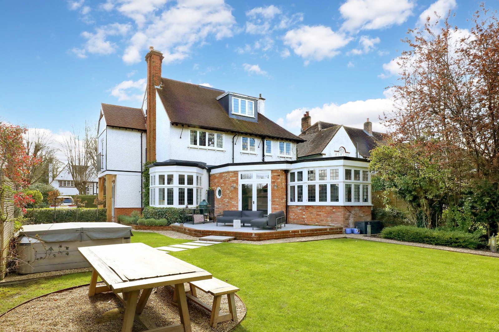 5 bedroom country house for sale 0