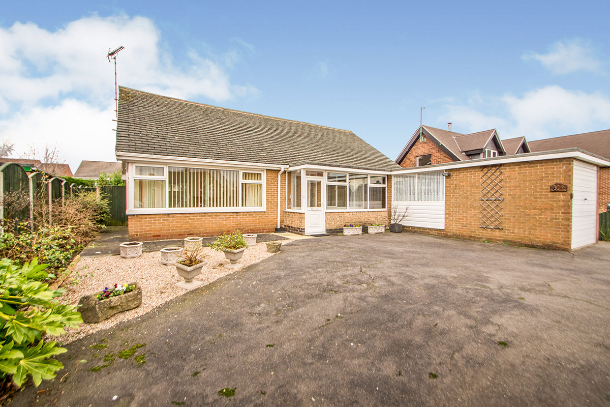 Free property report 37 Hallington Drive, Heanor, DE75 7QX Chimnie