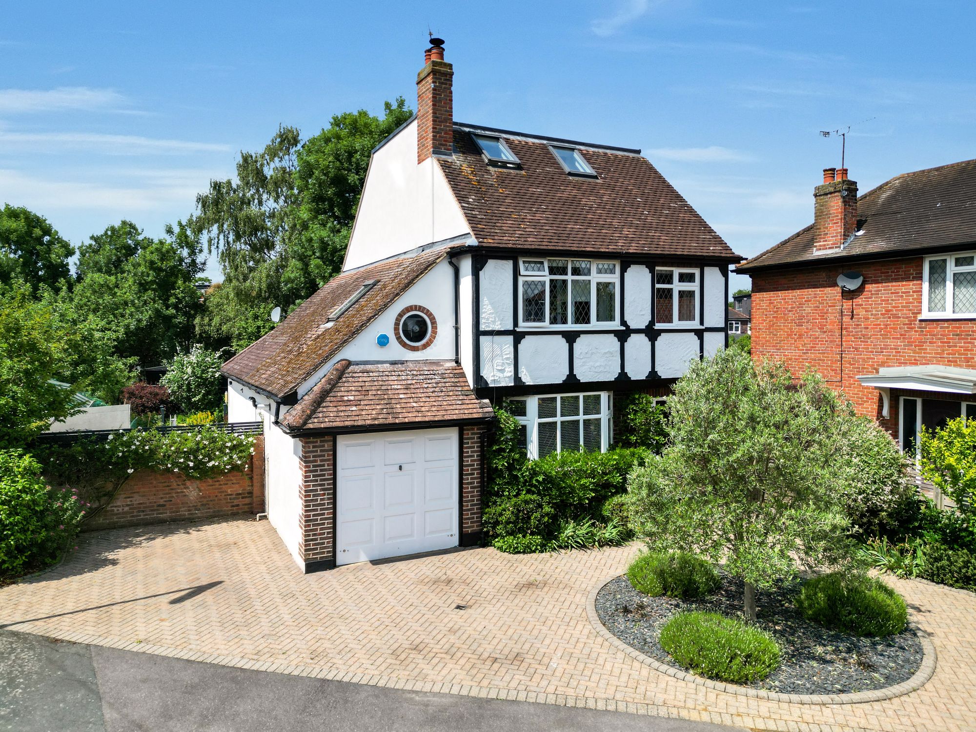 4 bedroom detached house for sale 0