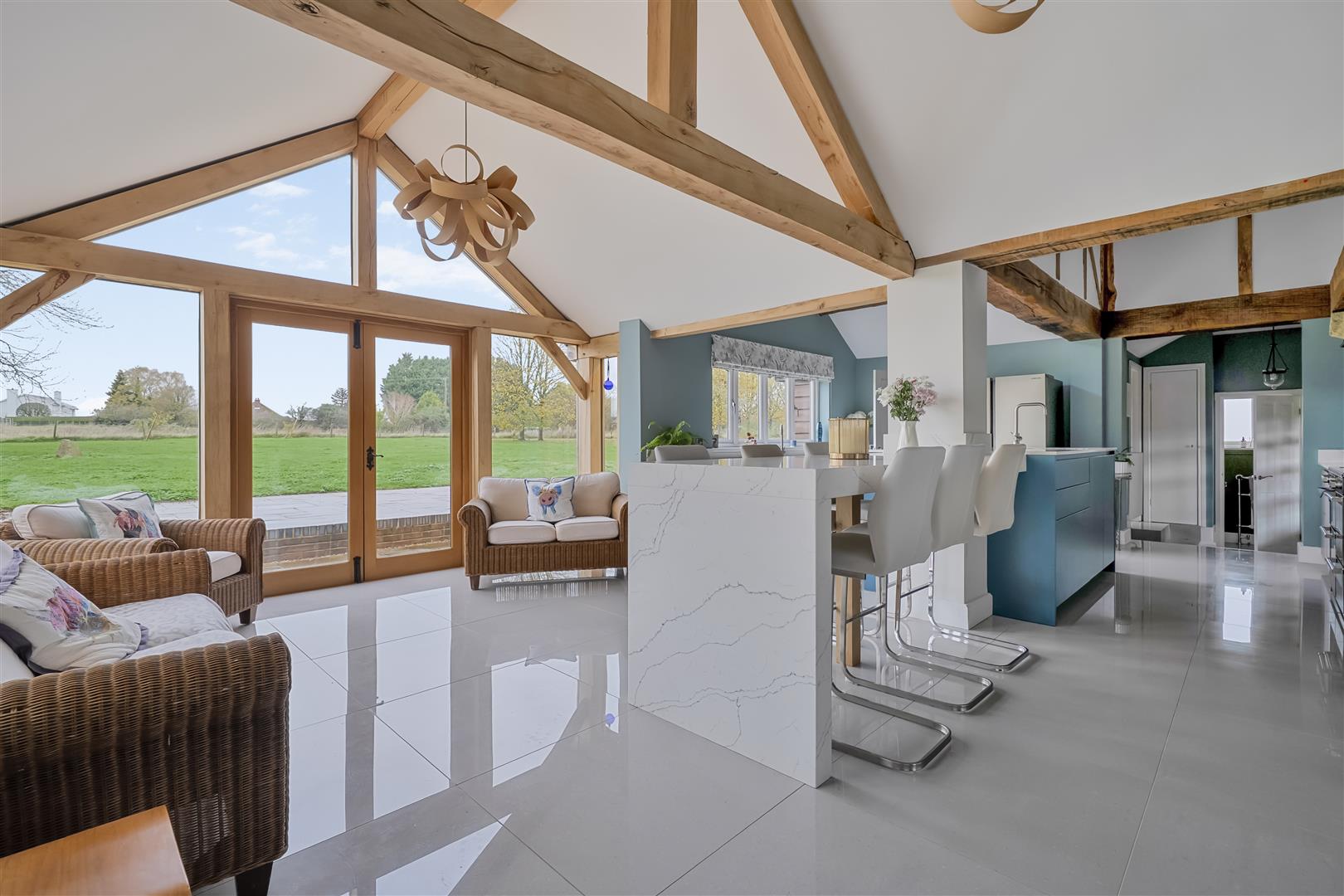 4 bedroom detached house for sale 0