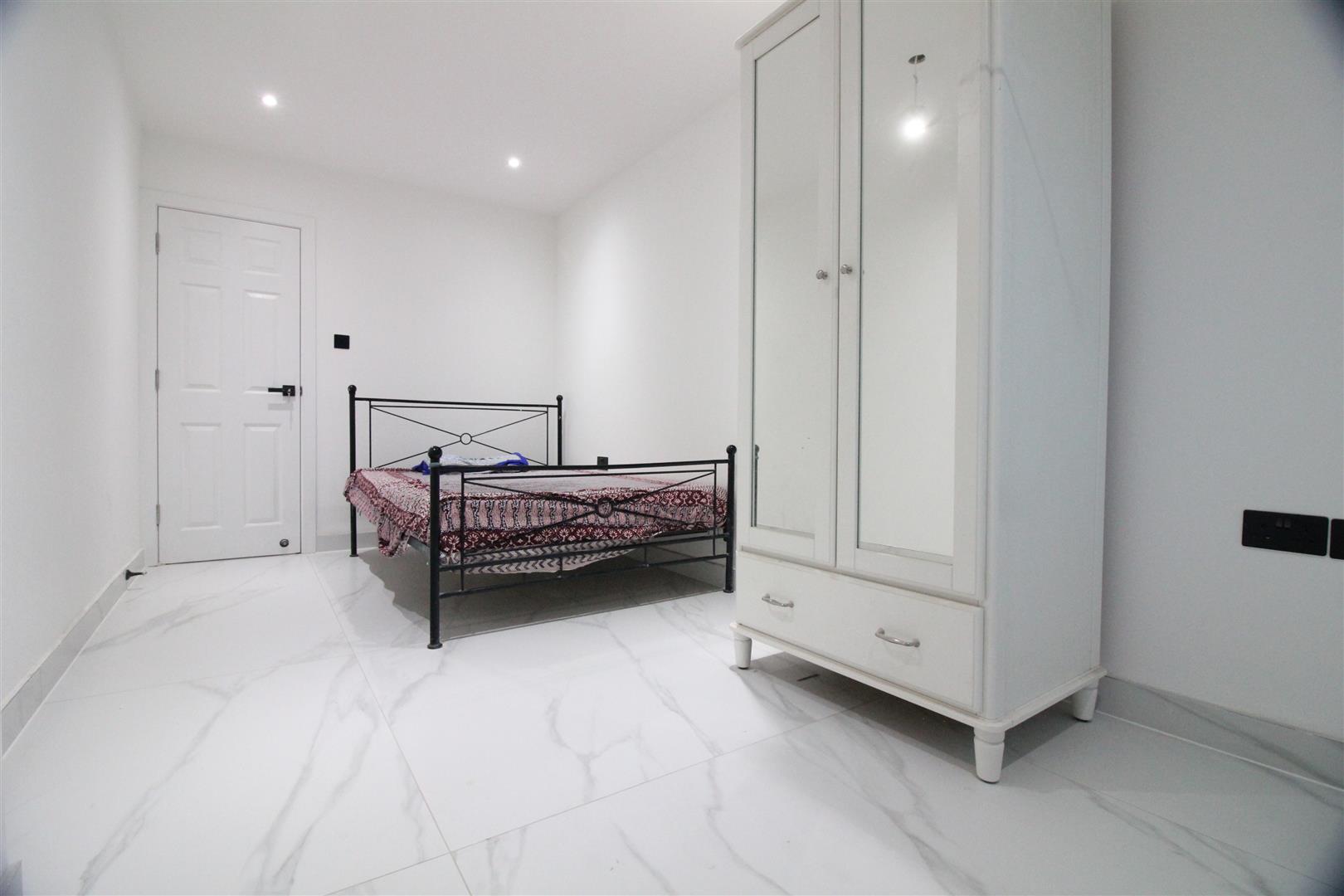 1235f, Joel Street, Pinner photo 5
