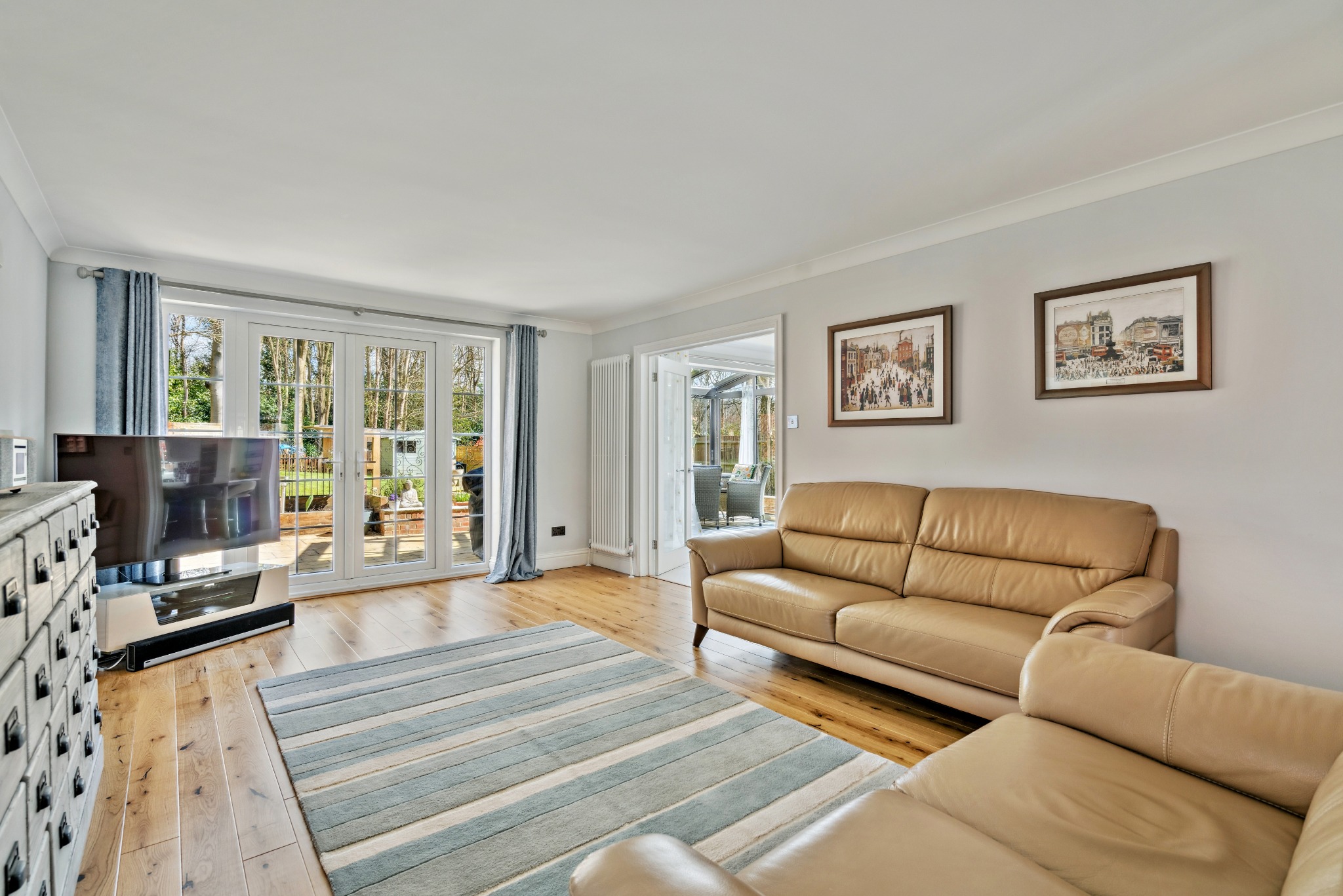 4 bedroom detached house for sale 0