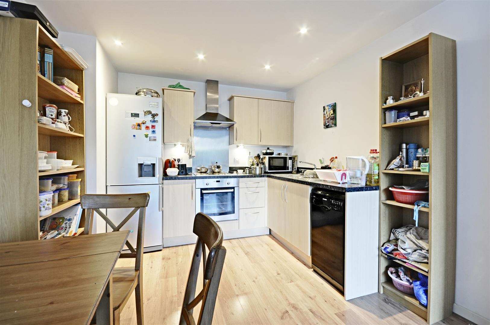 2 Bedroom Flat To Rent In Firestone House Great West Quarter