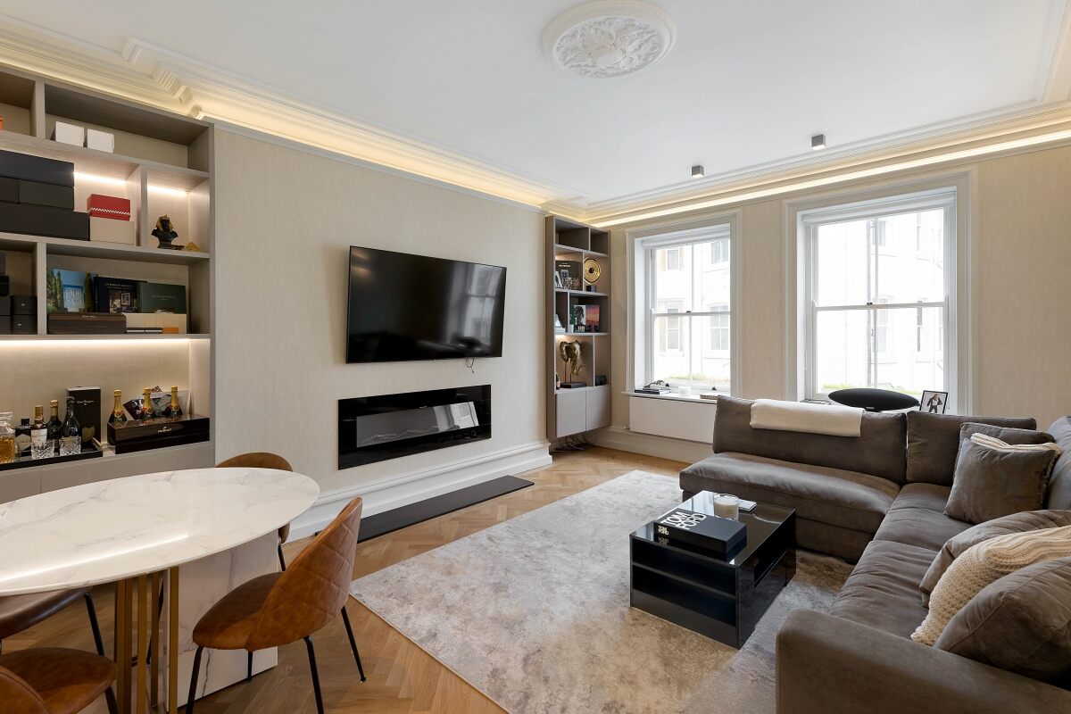 2 bedroom flat for sale 0