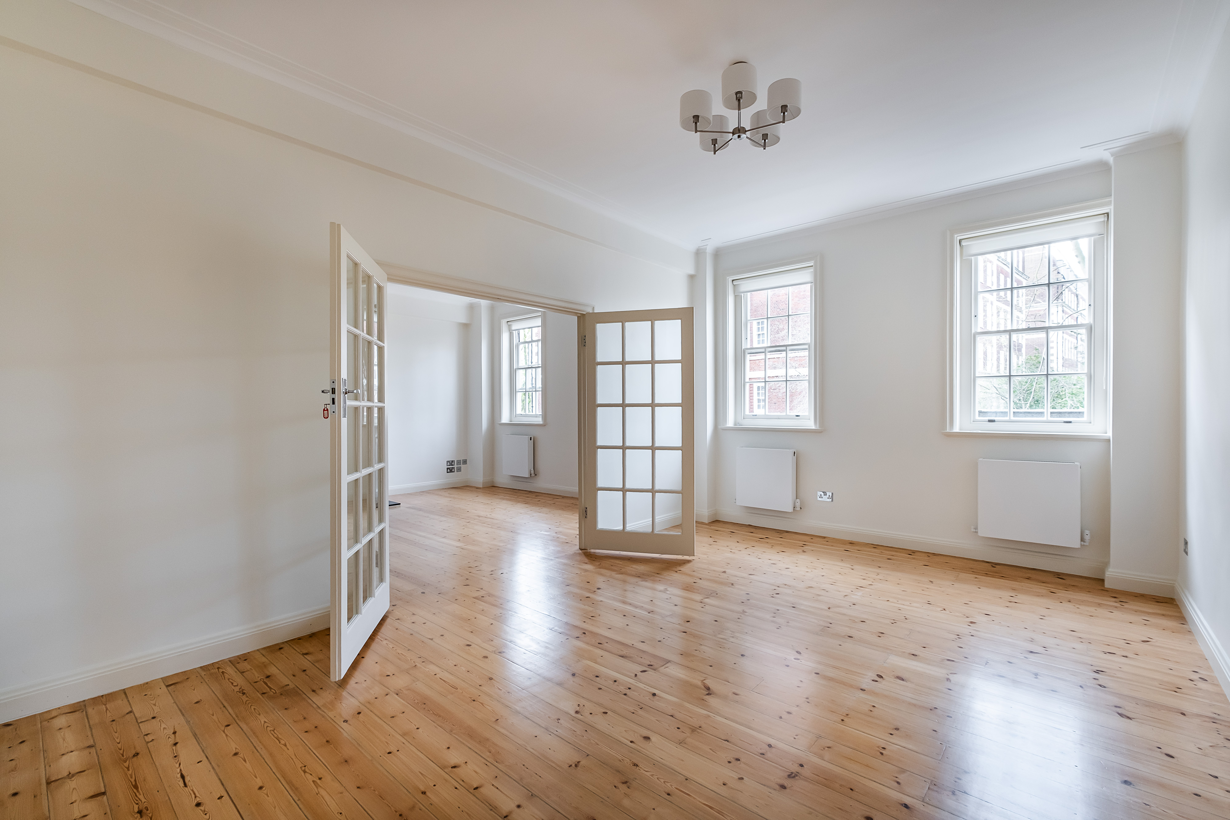 3 bedroom flat for sale 0