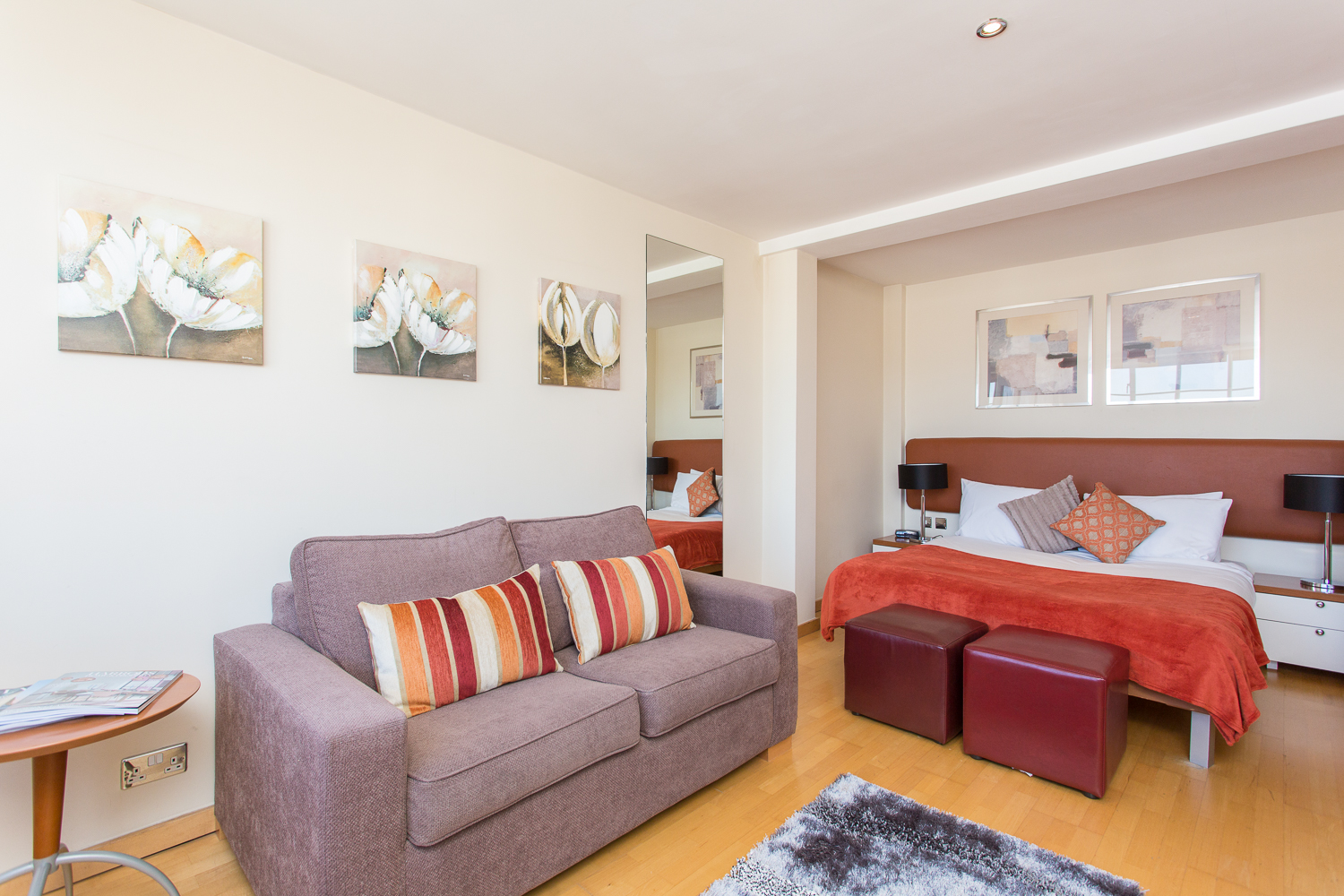 Studio Flats, Roland House, 121 Old Brompton Road, South Kensington photo 4