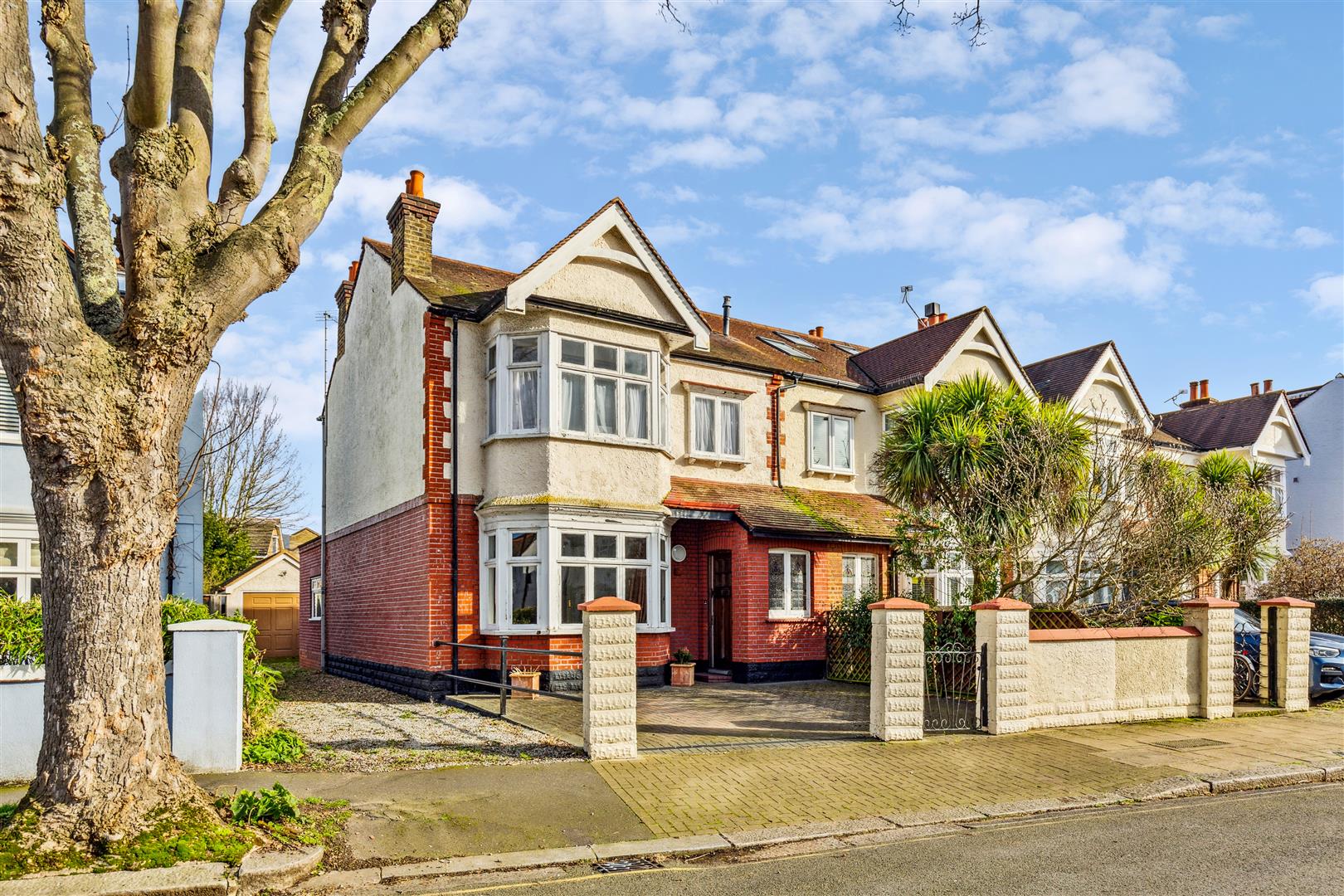 3 bedroom end terrace house for sale 0