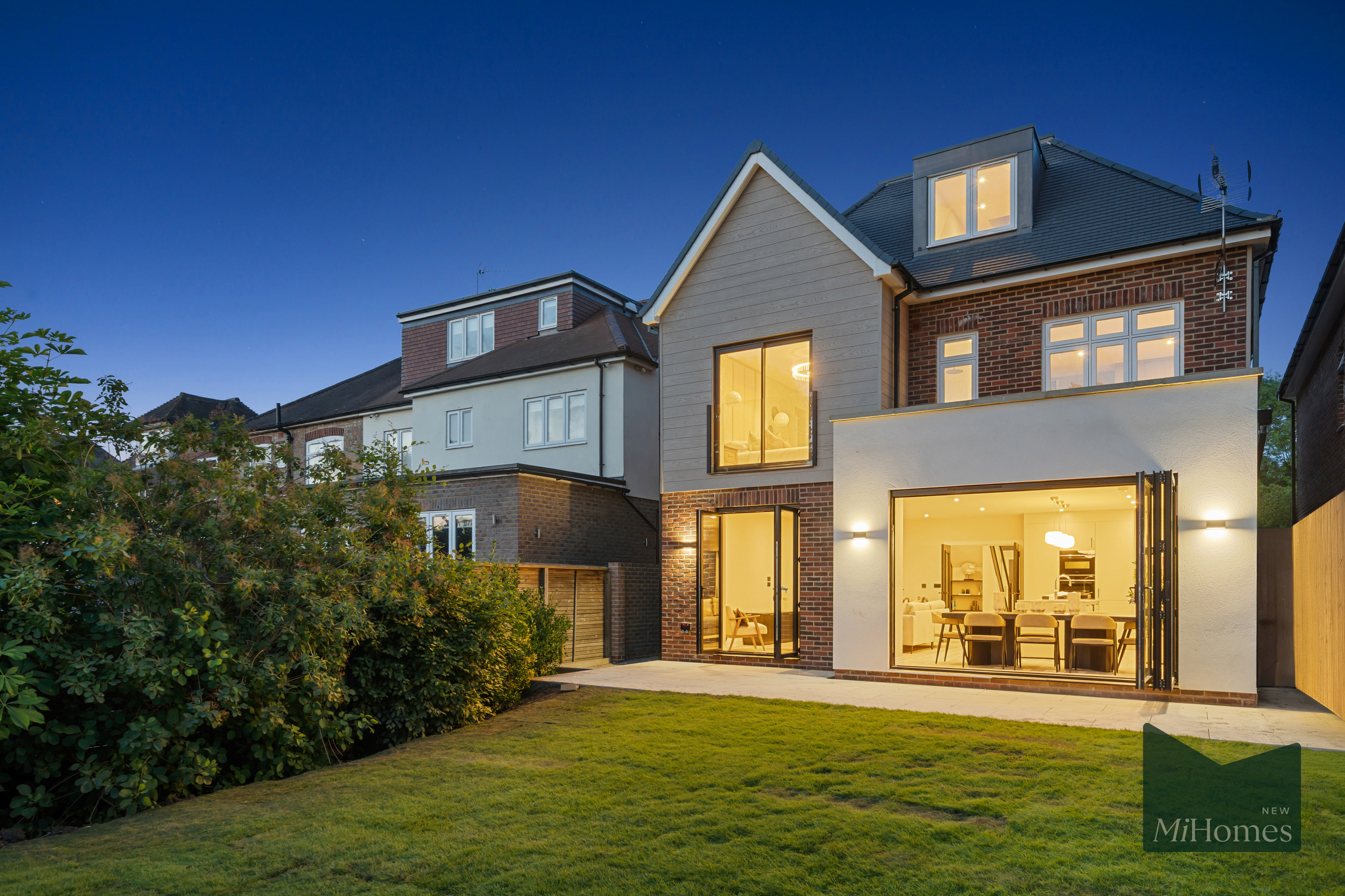 5 bedroom detached new house for sale 0