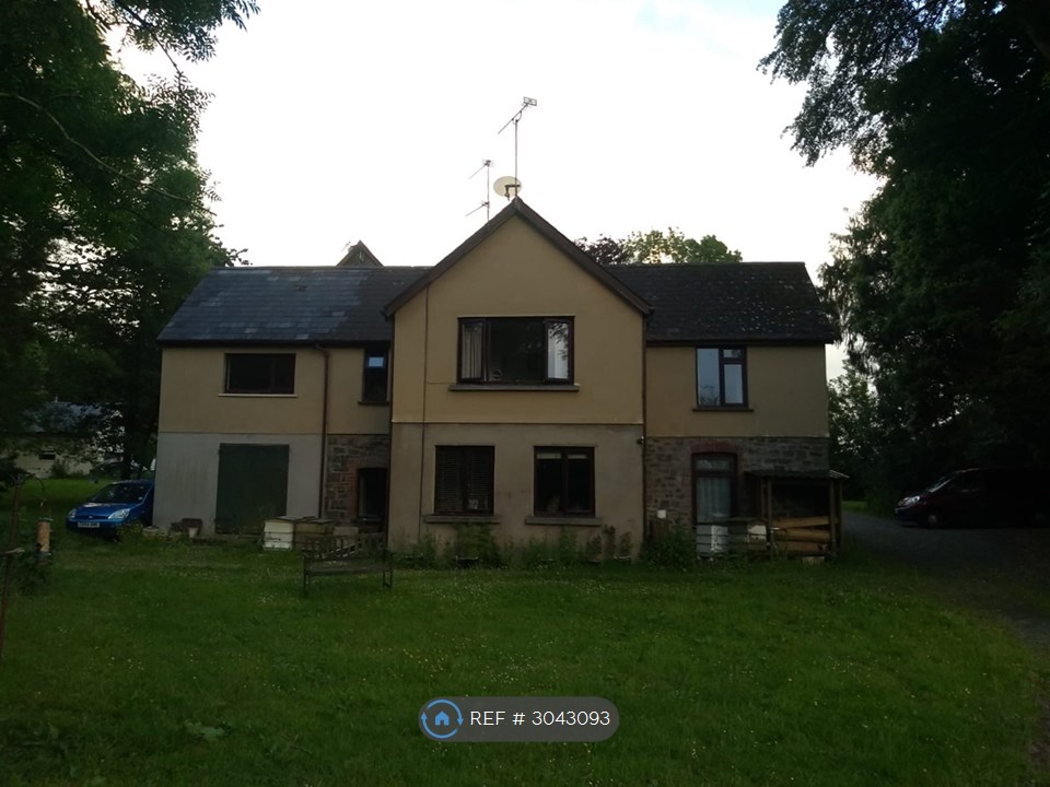 Flat, Bro Myrddin Merlins Hill Abergwili, Carmarthen photo 5