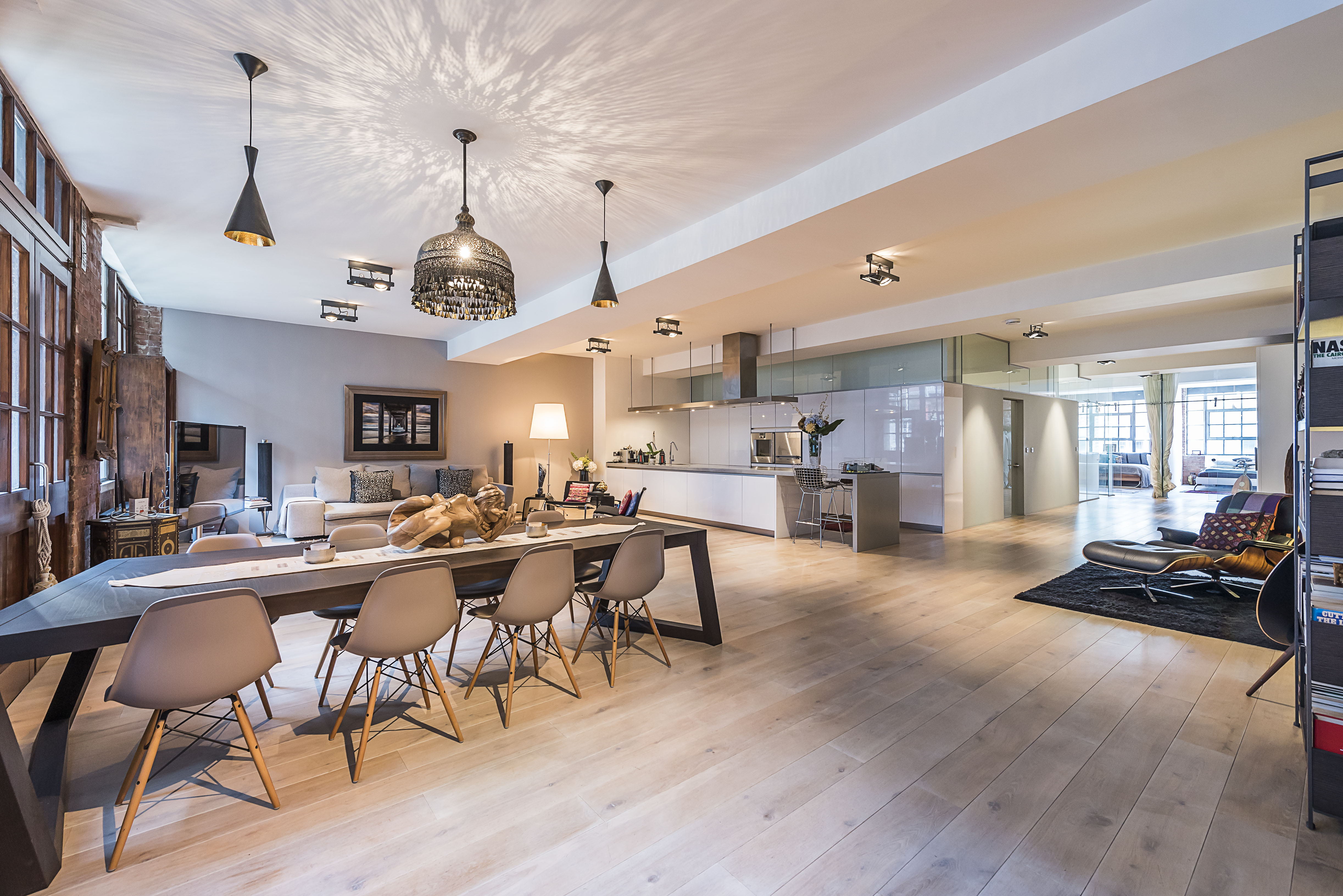 3 bedroom flat for sale 0