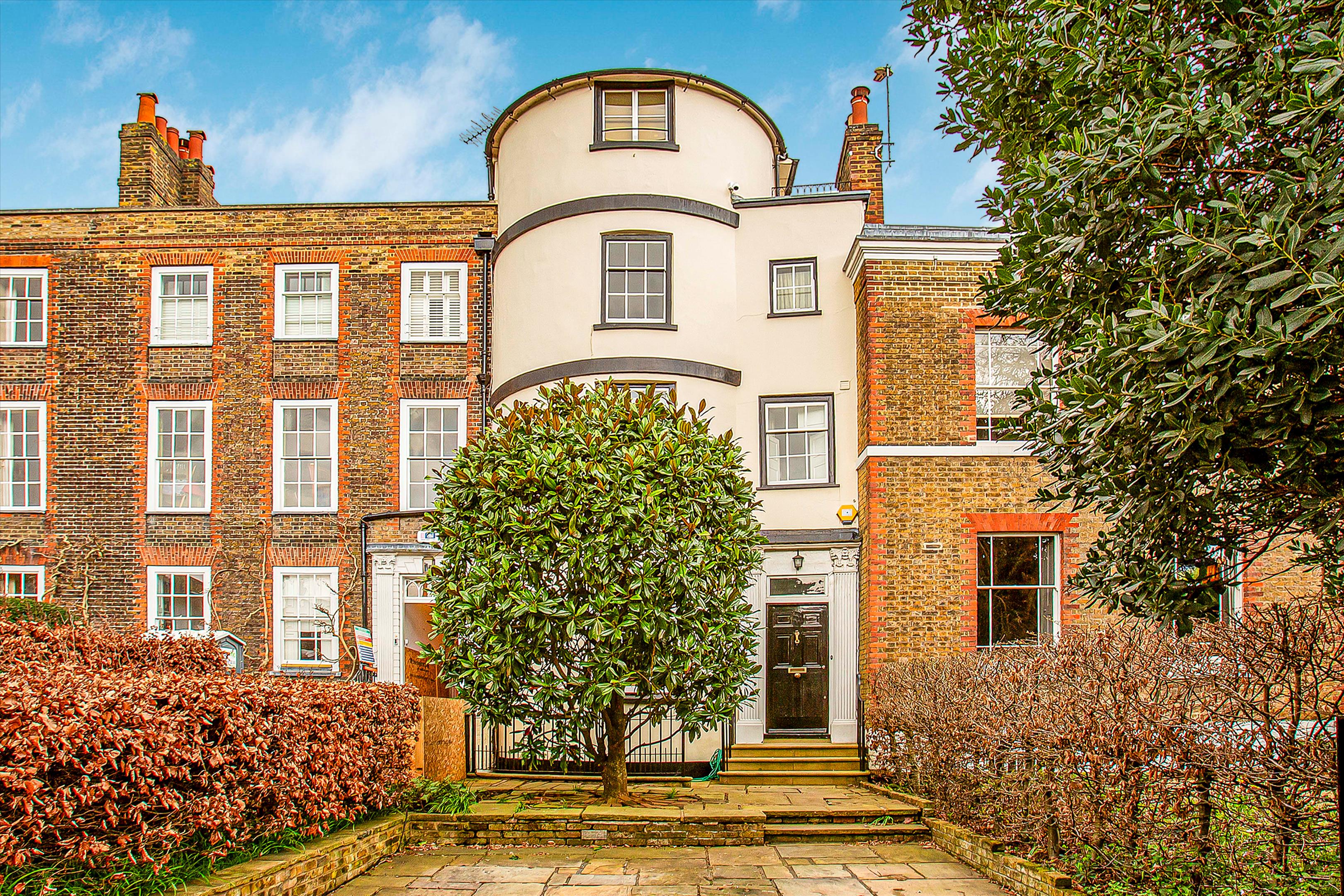 5 bedroom terraced house for sale 0