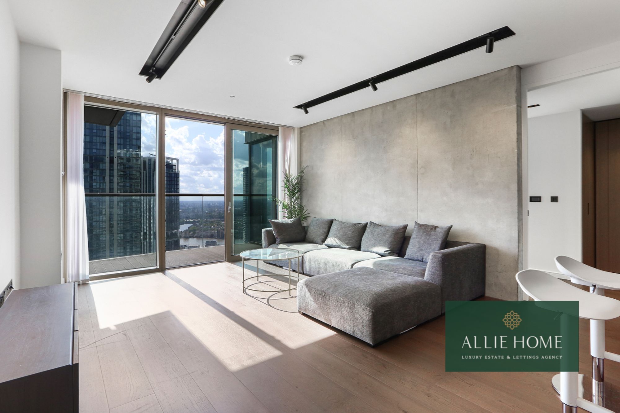 2 bedroom flat for sale 0