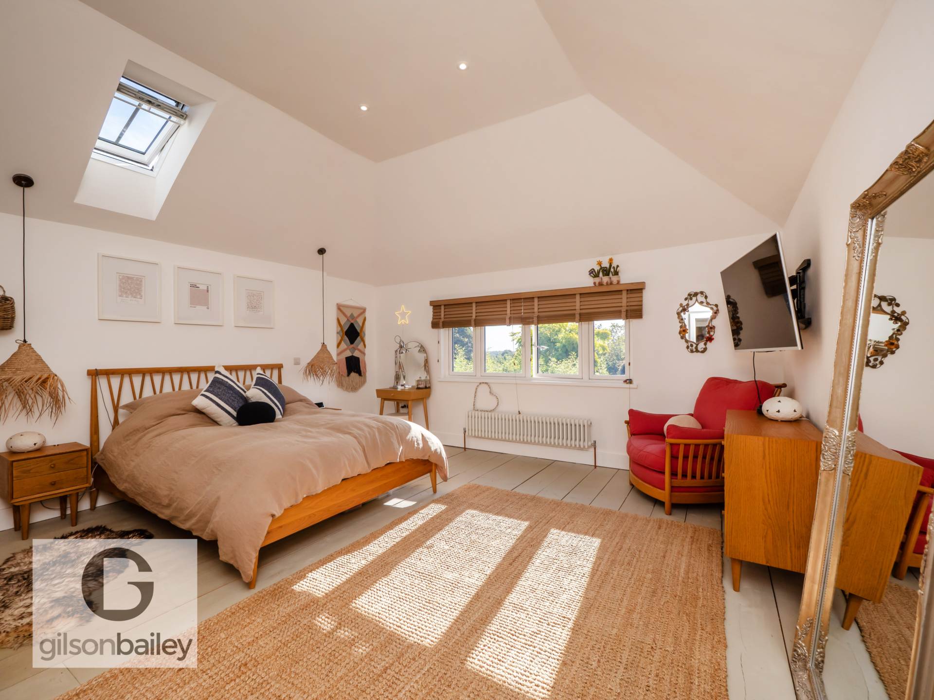 4 bedroom detached house for sale 0