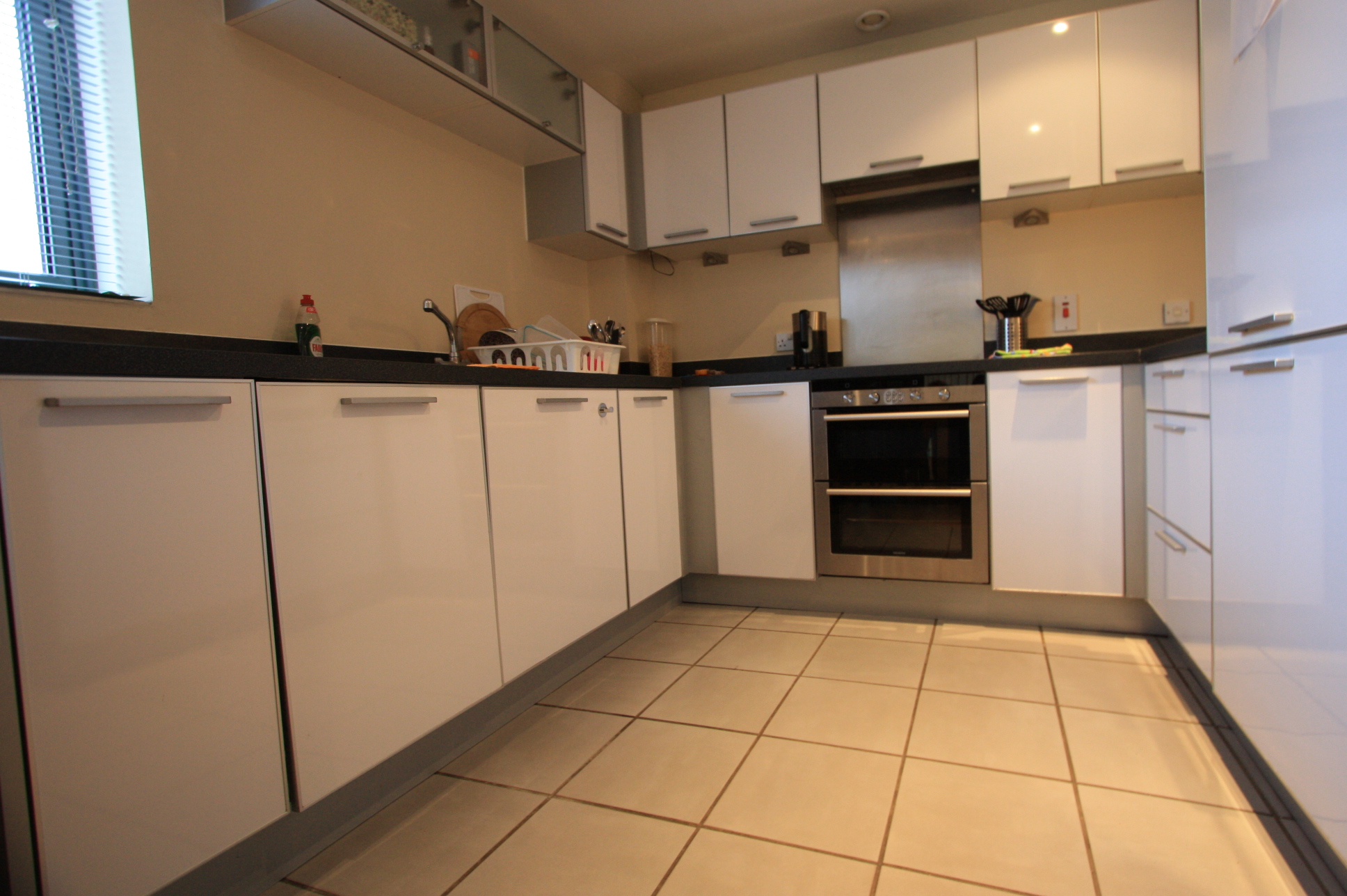 32, Cox Lane, West Ewell photo 5