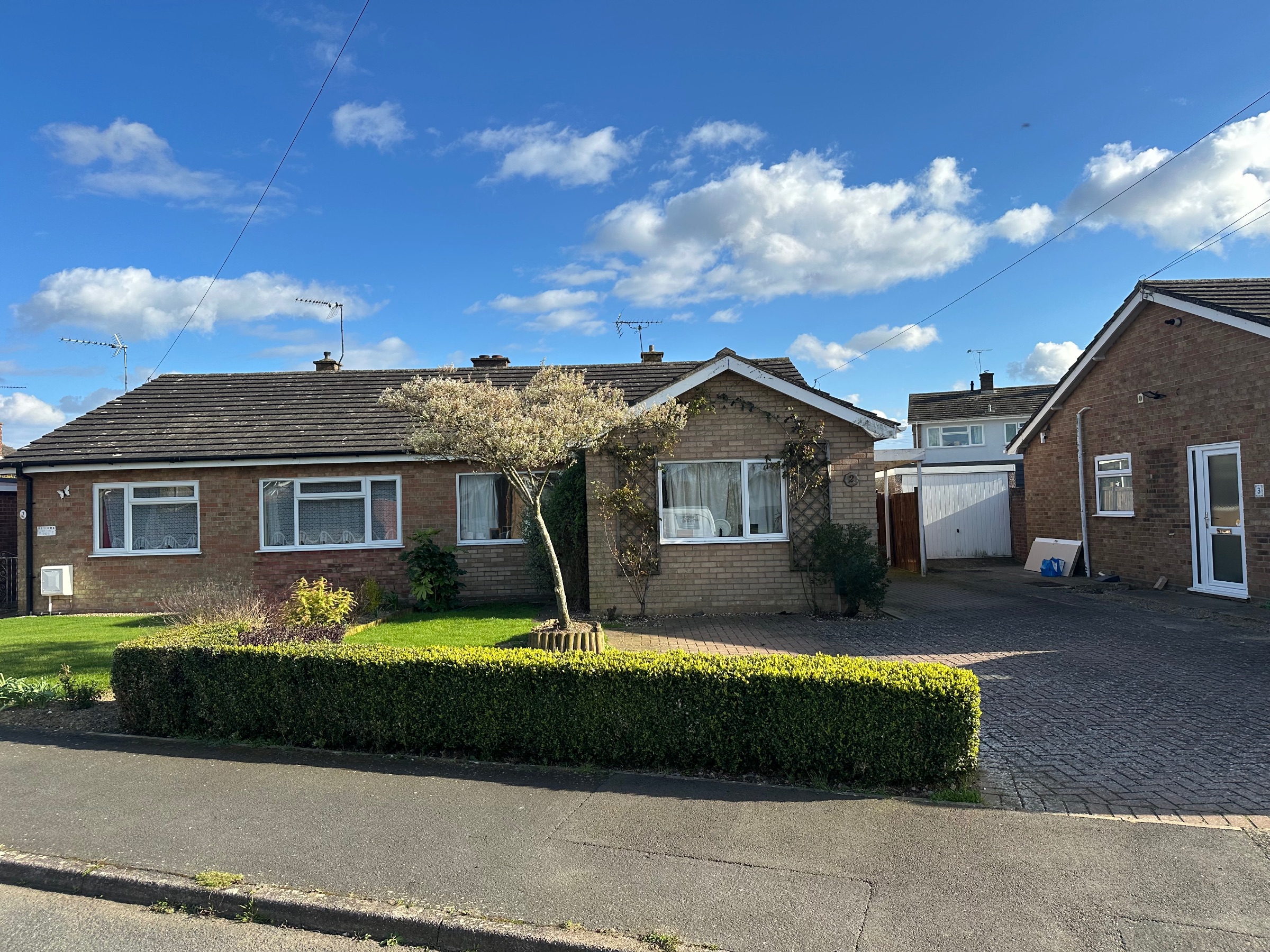 2 Chestnut Close, Stowmarket photo 2