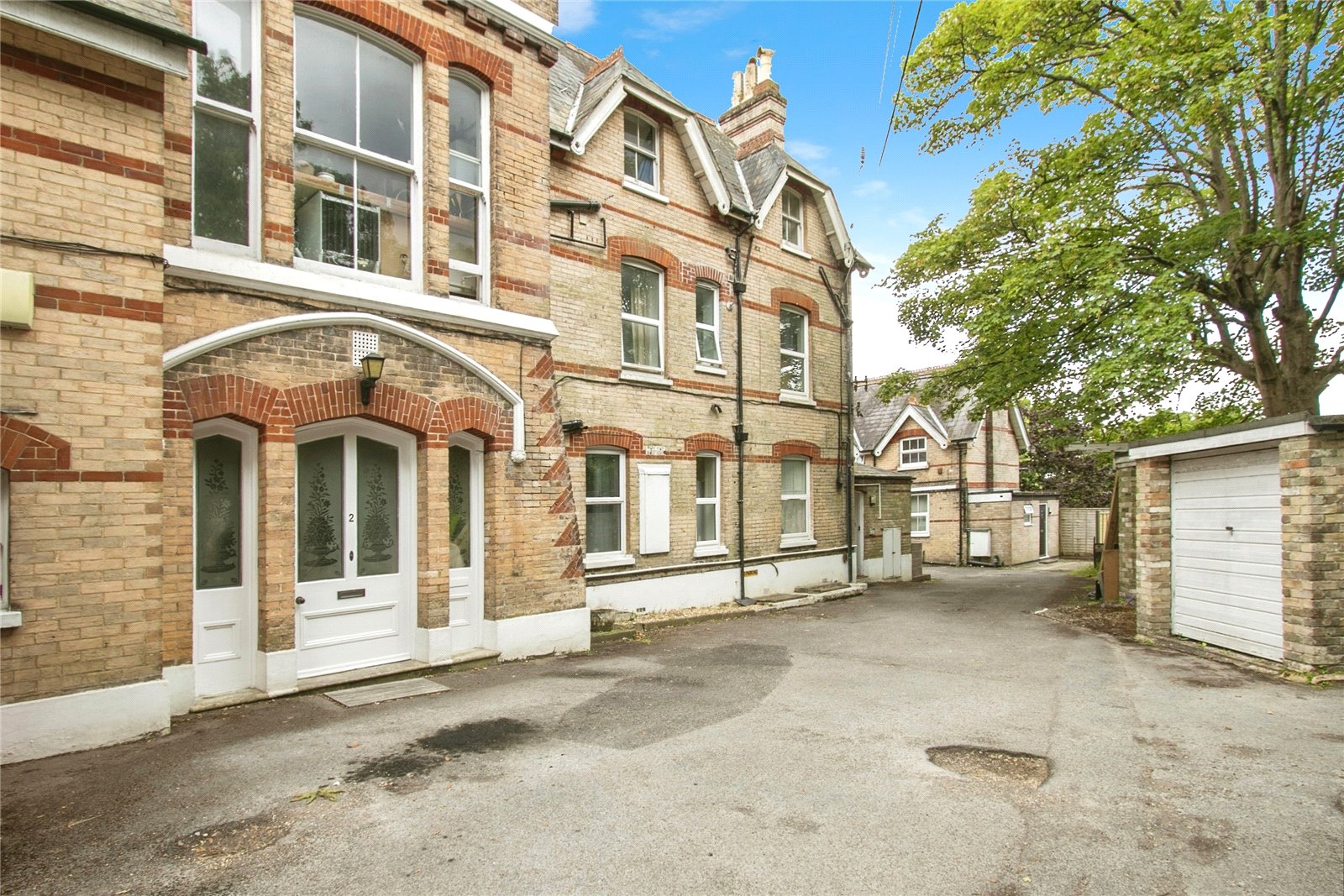 Flat 3, 8, Wimborne Road, Dorset photo 2