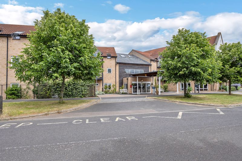 27 Oxlip House, Airfield Road, Bury St. Edmunds photo 2