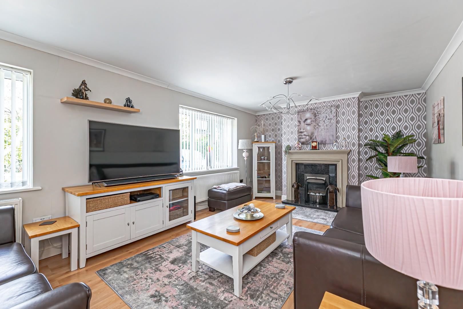 Ashworth, Hill Close, Wingfield photo 3