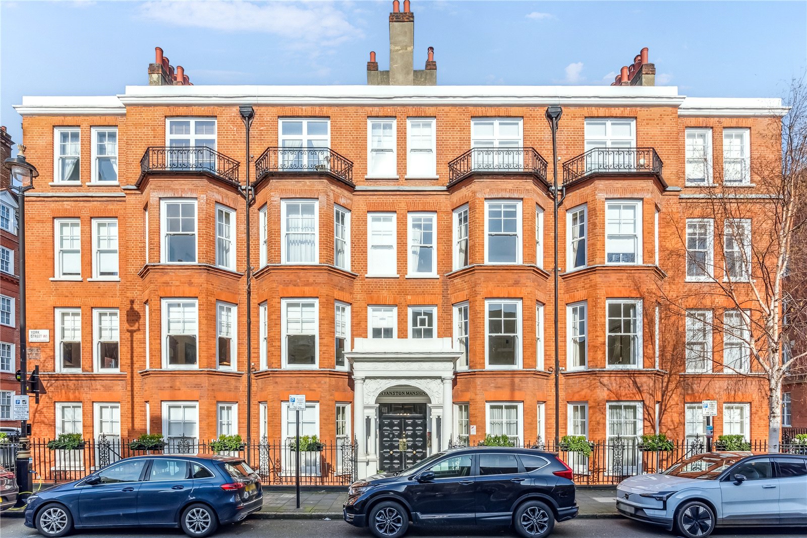 4 bedroom flat for sale 0