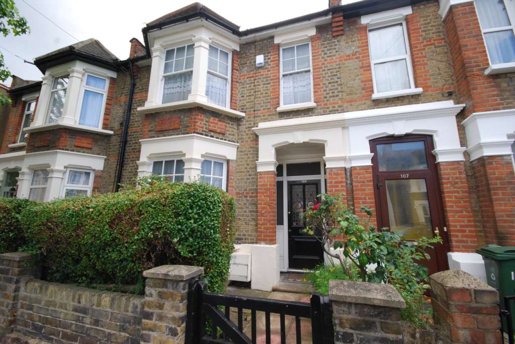 3 bed Terraced House