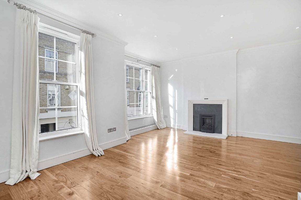 8, Balvaird Place, London photo 3