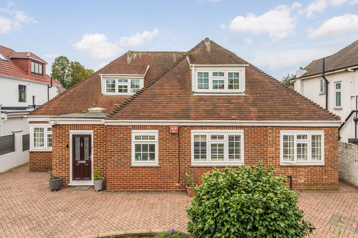 5 bedroom bungalow for sale 0