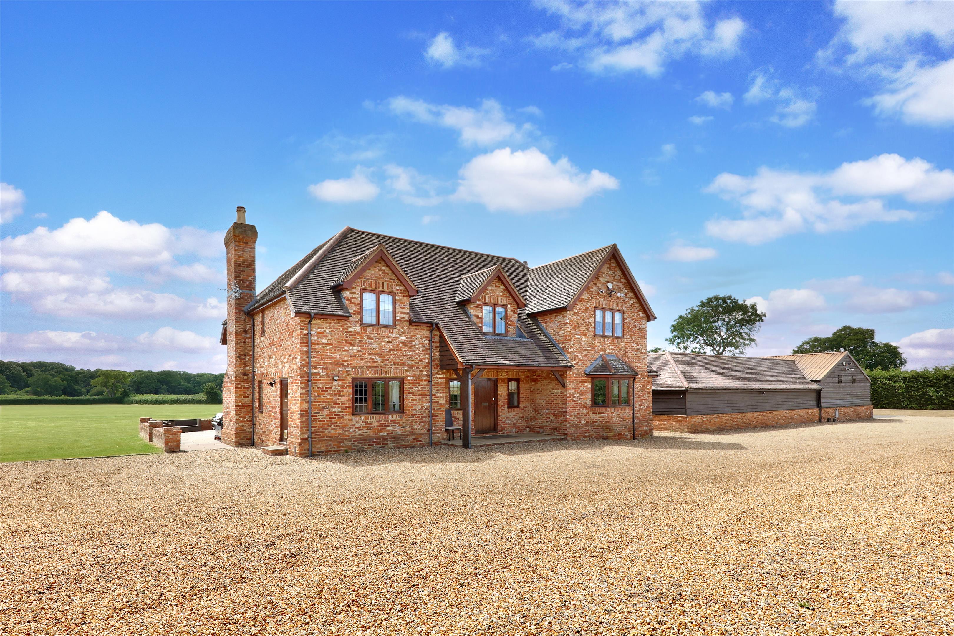 2 bedroom flat for sale in London