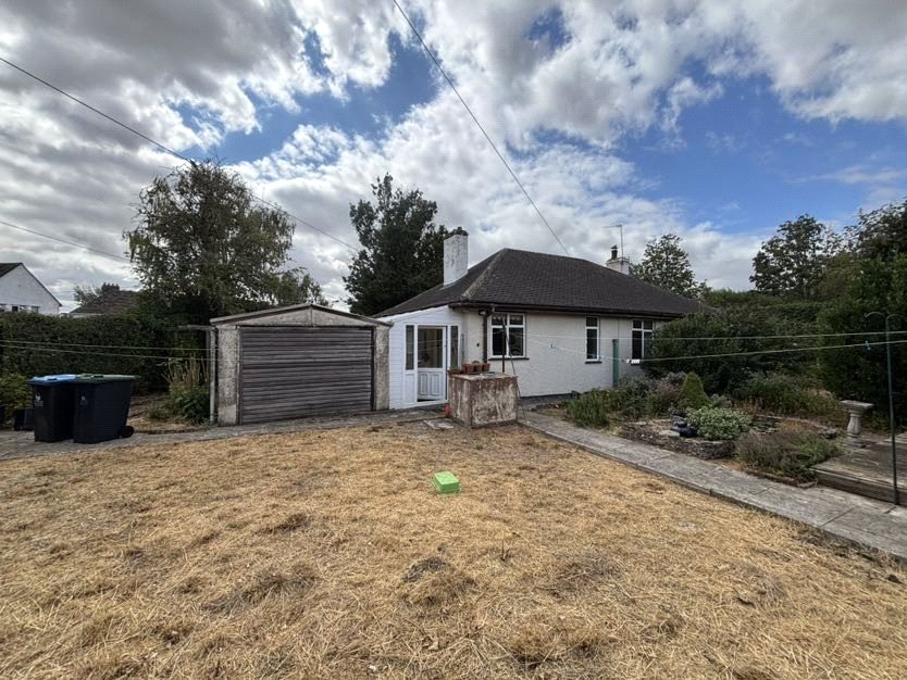 The Hawthorns, 2, Shilton Road, Oxfordshire photo 4