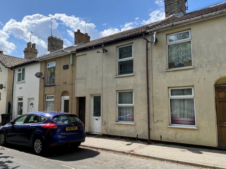 11 Raglan Street, Lowestoft photo 2